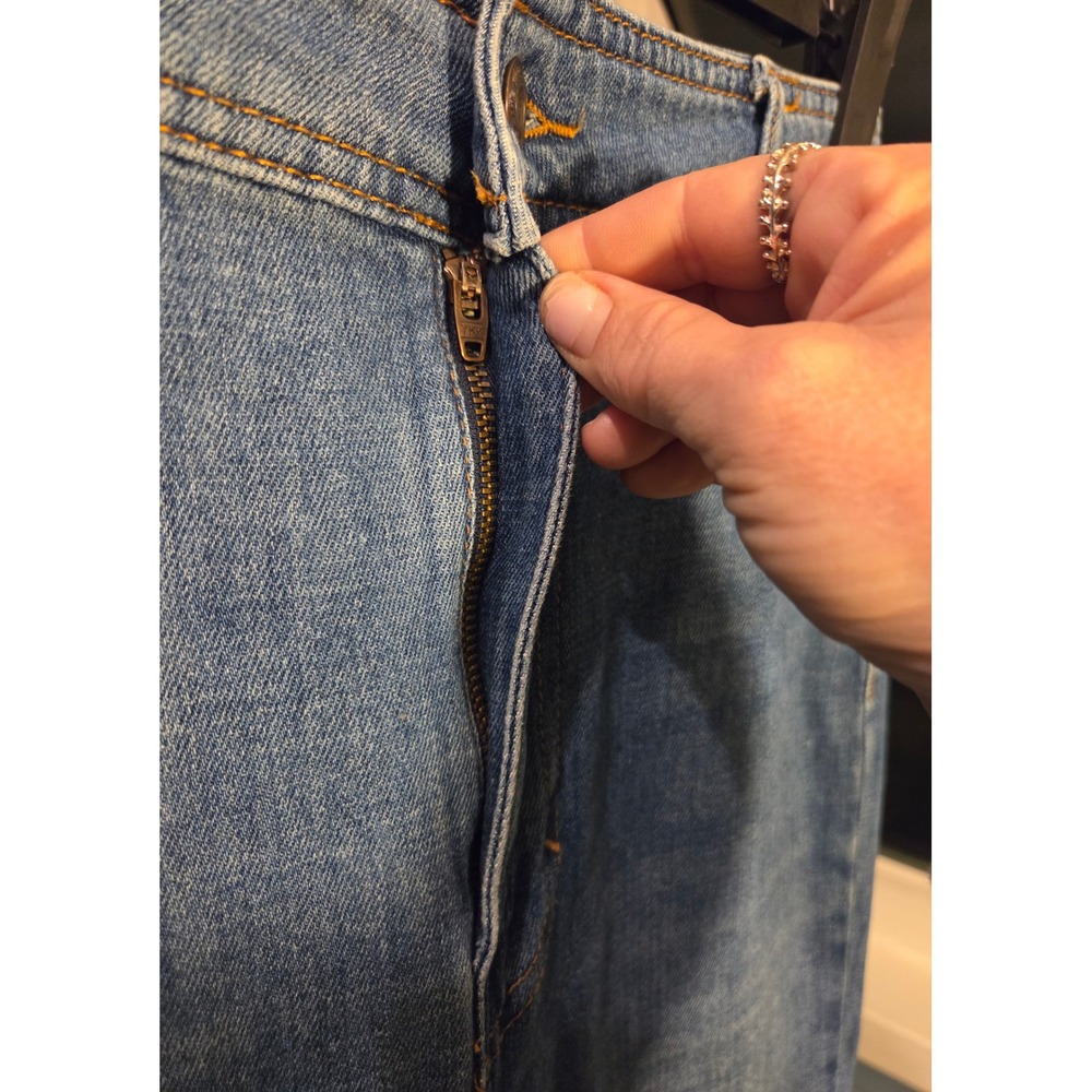 Free People We The Free High Waist Flare Jeans Distressed Hem Denim Blue Size 26 - Picture 3 of 10
